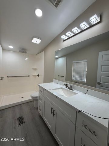 15832 N 66th Avenue, Glendale, AZ 85306