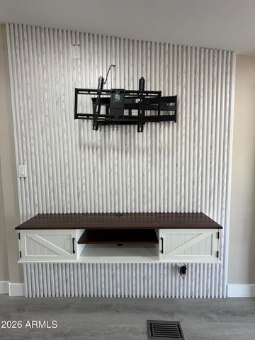 15832 N 66th Avenue, Glendale, AZ 85306