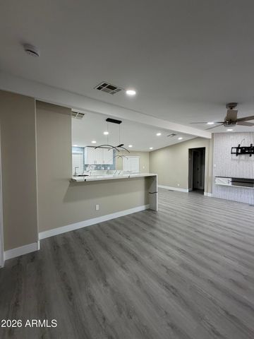 15832 N 66th Avenue, Glendale, AZ 85306