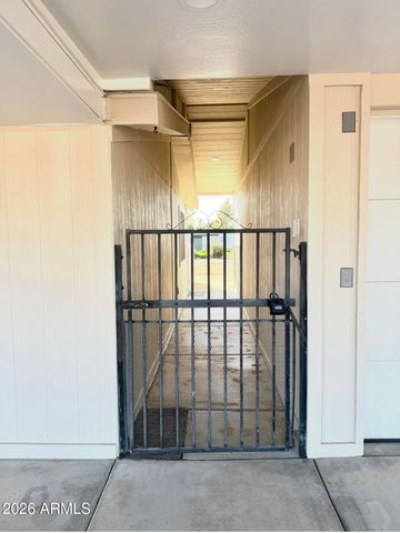 15832 N 66th Avenue, Glendale, AZ 85306