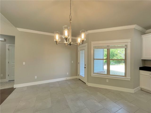 10 Lathrop Lane, Bella Vista, AR 72715