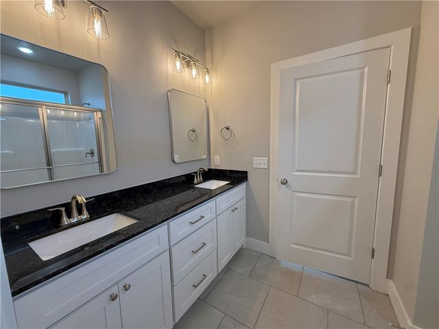 10 Lathrop Lane, Bella Vista, AR 72715