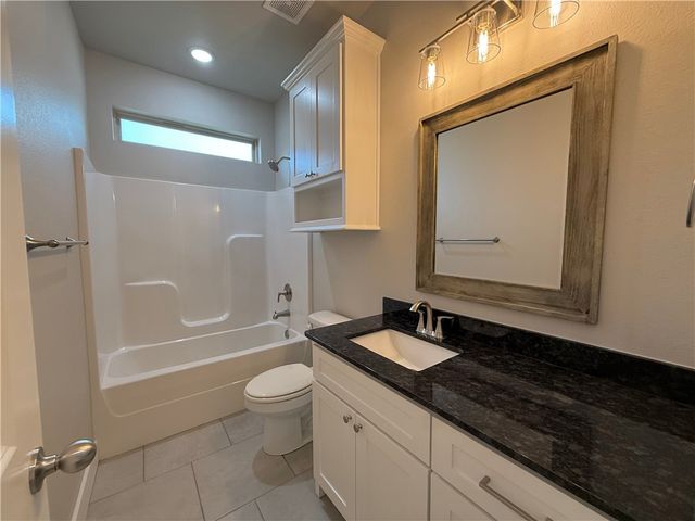 10 Lathrop Lane, Bella Vista, AR 72715