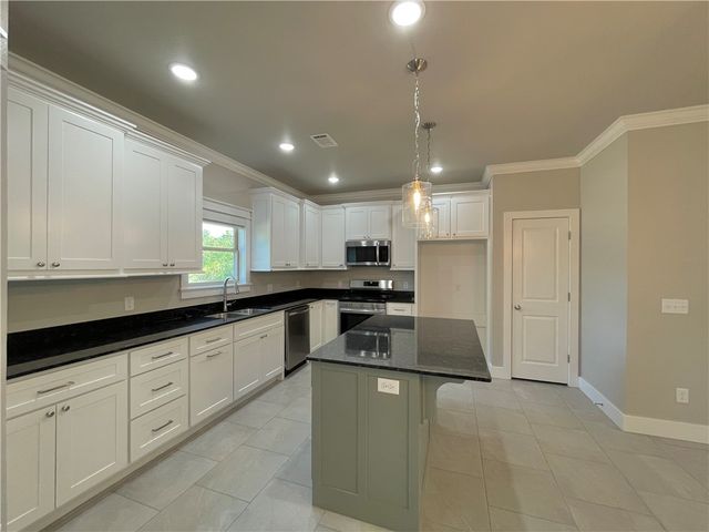 10 Lathrop Lane, Bella Vista, AR 72715