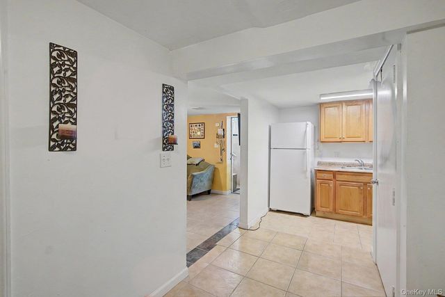 17 Morton Street, Brentwood, NY 11717