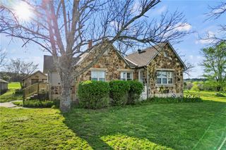 115 E 14 Highway, Lead Hill, AR 72644