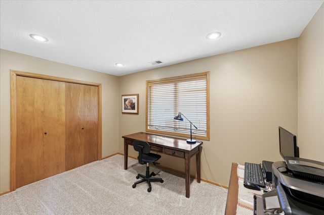 17800 82nd Avenue N, Maple Grove, MN 55311