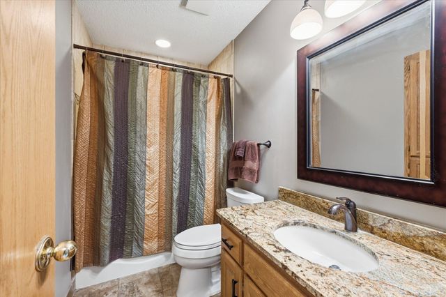 17800 82nd Avenue N, Maple Grove, MN 55311