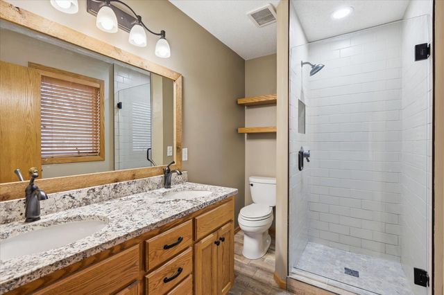 17800 82nd Avenue N, Maple Grove, MN 55311