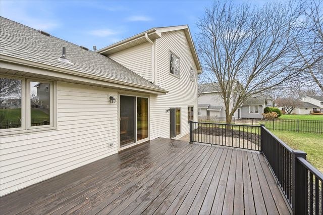 17800 82nd Avenue N, Maple Grove, MN 55311