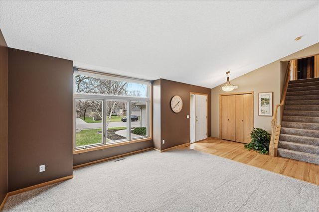 17800 82nd Avenue N, Maple Grove, MN 55311