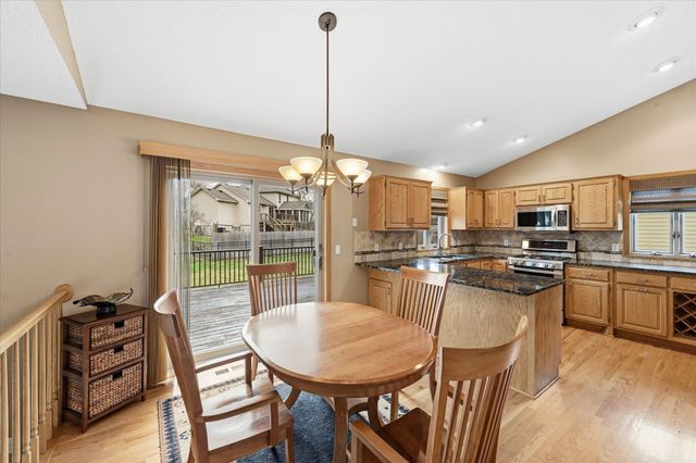 17800 82nd Avenue N, Maple Grove, MN 55311