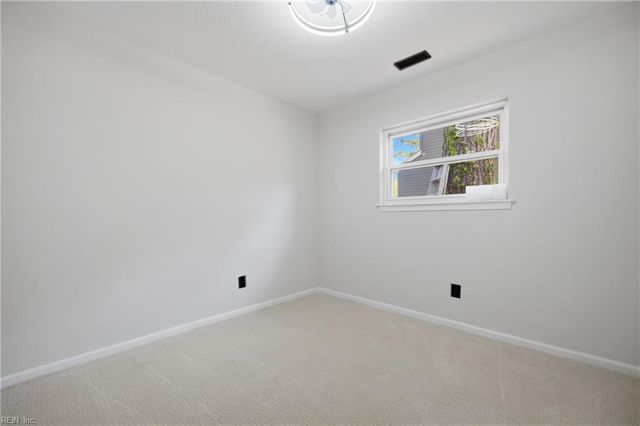 1857 S Streamline DR, Virginia Beach, VA 23454