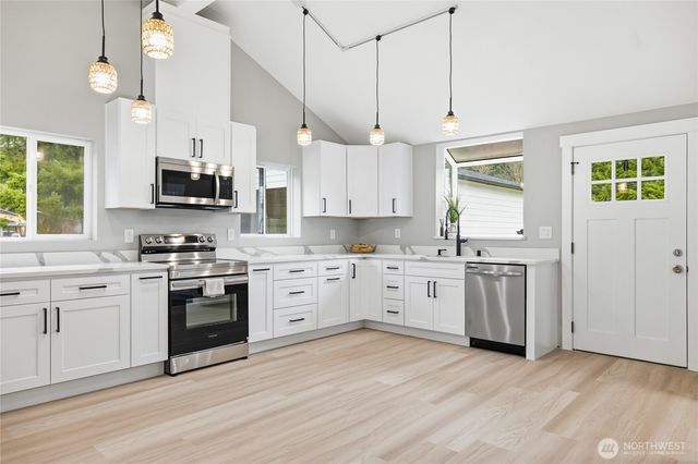 15608 252nd Street Ct E, Graham, WA 98321