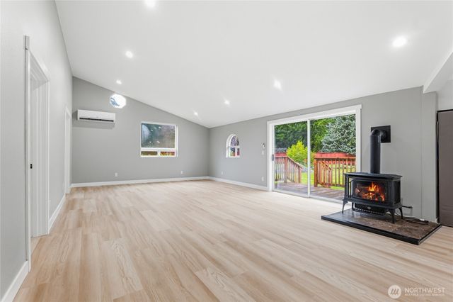 15608 252nd Street Ct E, Graham, WA 98321