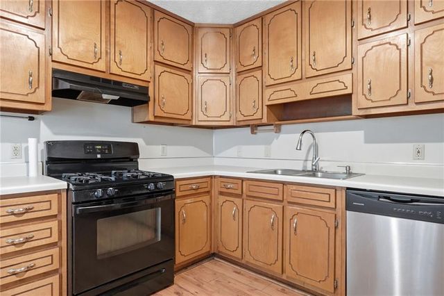 400 Mckenzie Avenue, Stockbridge, GA 30281