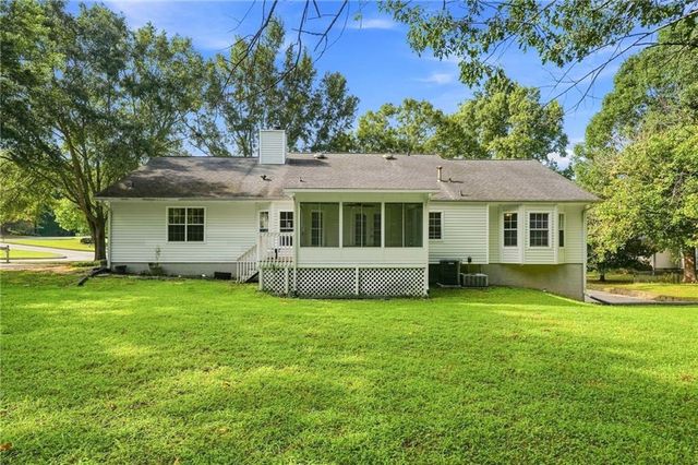 400 Mckenzie Avenue, Stockbridge, GA 30281
