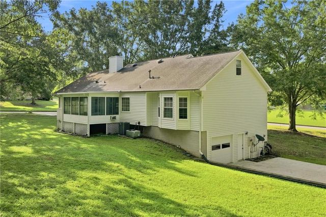 400 Mckenzie Avenue, Stockbridge, GA 30281