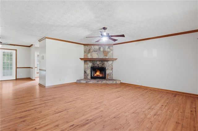 400 Mckenzie Avenue, Stockbridge, GA 30281