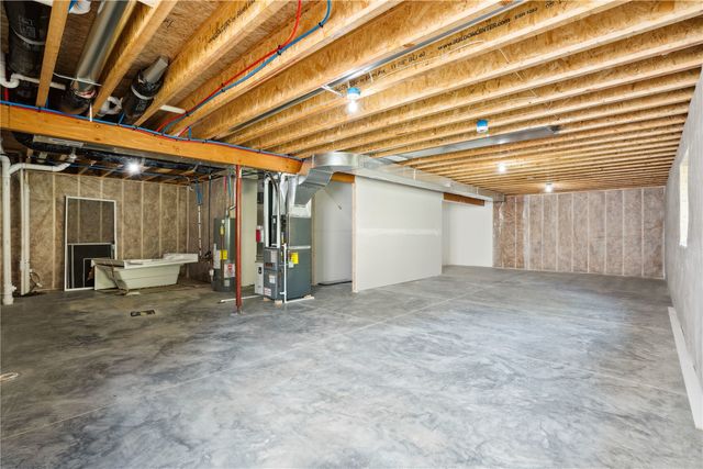 2026 Sugar Creek Drive NW, Cedar Rapids, IA 52405