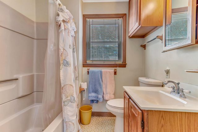 84 Allen Street, Rutland City, VT 05701