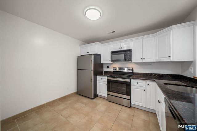 764 Charles Court, Fort Lee, NJ 07024