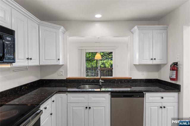 764 Charles Court, Fort Lee, NJ 07024