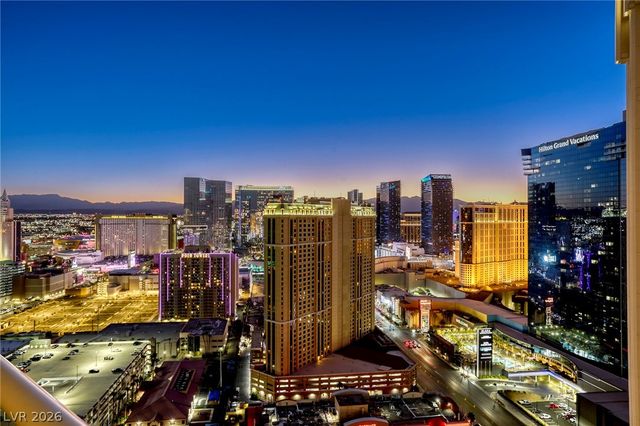 135 East Harmon Avenue 3321, Las Vegas, NV 89109
