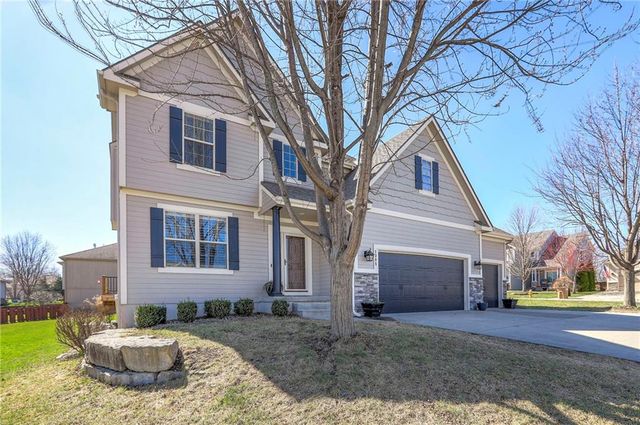 1305 ASHDOWN Circle, Raymore, MO 64083