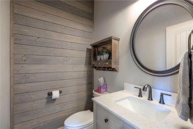 1305 ASHDOWN Circle, Raymore, MO 64083