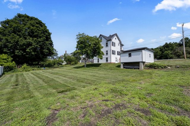 109 South St, Ware, MA 01082