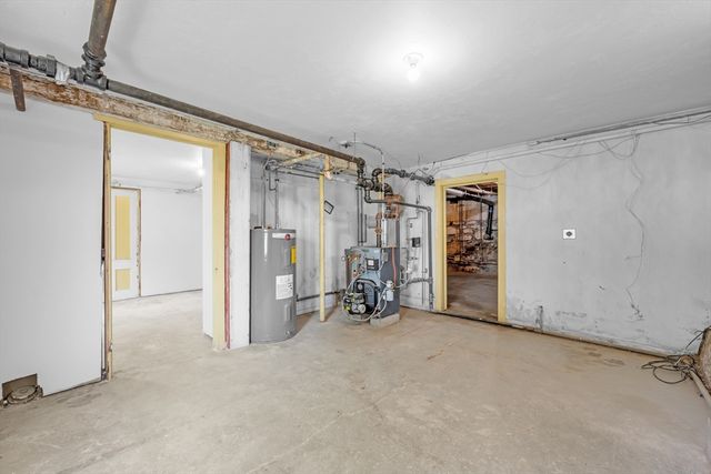 109 South St, Ware, MA 01082