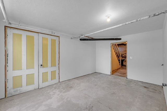 109 South St, Ware, MA 01082
