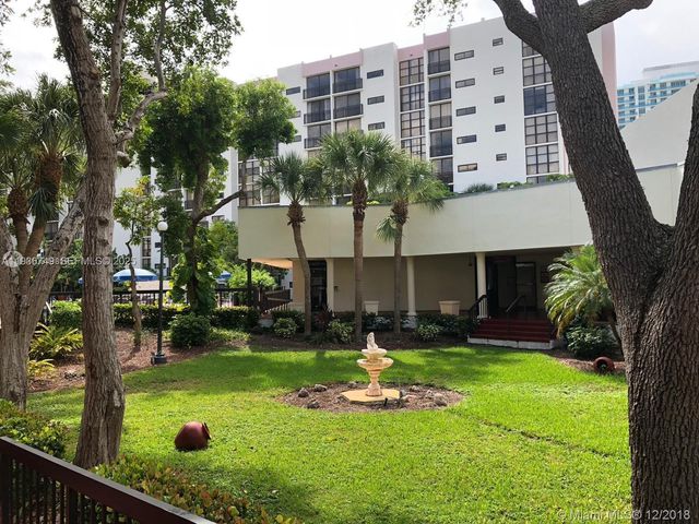 16919 N Bay Rd 620, Sunny Isles Beach, FL 33160