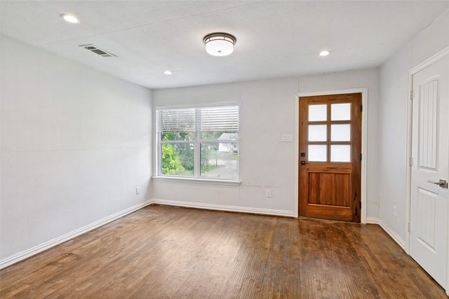 1646 Briarcliff Road, Dallas, TX 75235