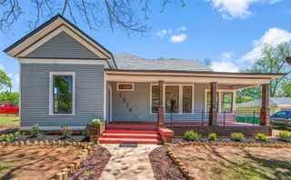1314 N Queen Street, Palestine, TX 75803
