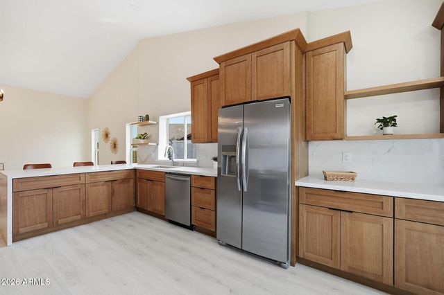 8625 W SCHELL Drive, Peoria, AZ 85382