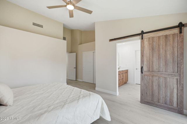 8625 W SCHELL Drive, Peoria, AZ 85382