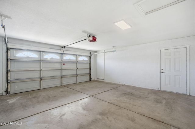 8625 W SCHELL Drive, Peoria, AZ 85382