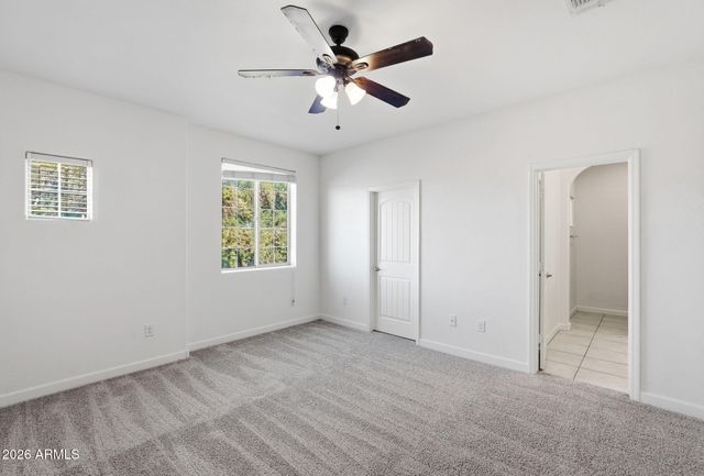 1367 S COUNTRY CLUB Drive 1018, Mesa, AZ 85210