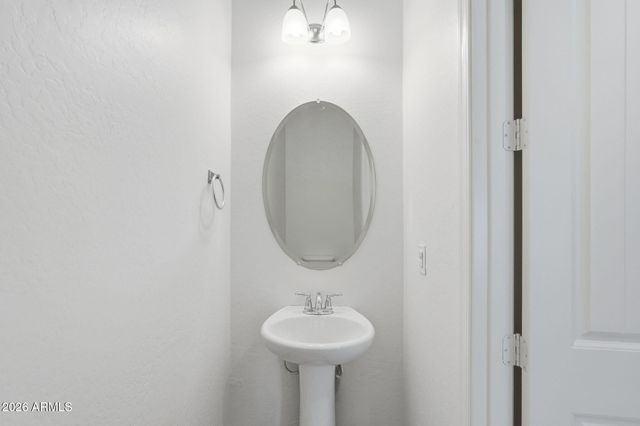 1367 S COUNTRY CLUB Drive 1018, Mesa, AZ 85210