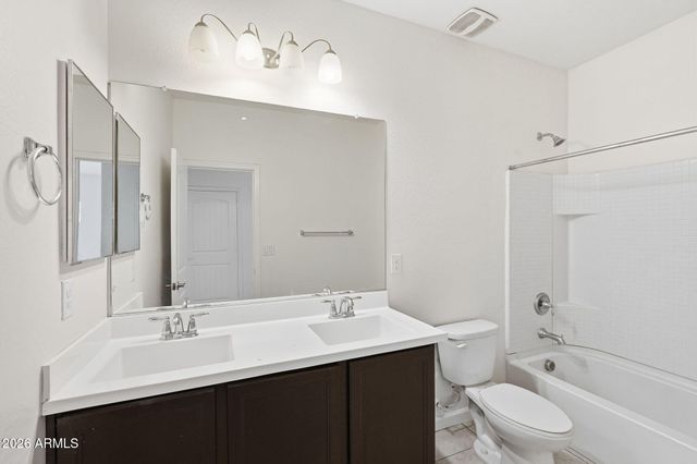 1367 S COUNTRY CLUB Drive 1018, Mesa, AZ 85210