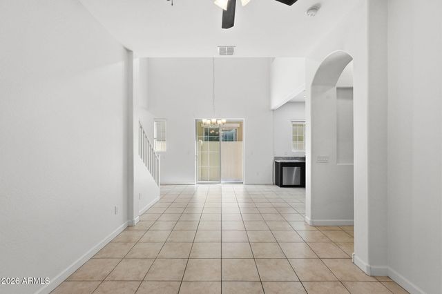 1367 S COUNTRY CLUB Drive 1018, Mesa, AZ 85210