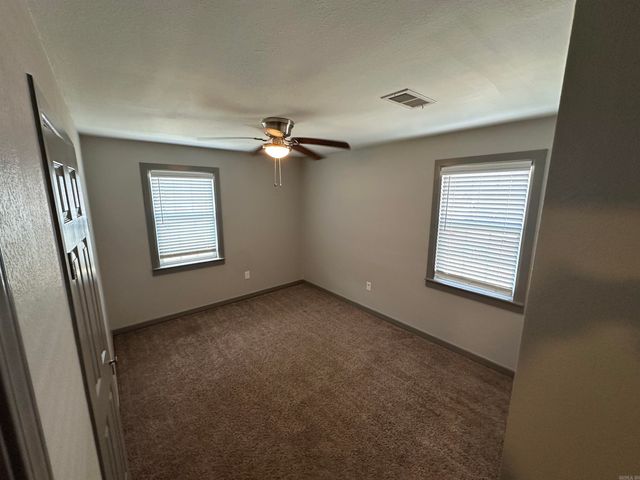 404 S Sawmill Road, Searcy, AR 72143