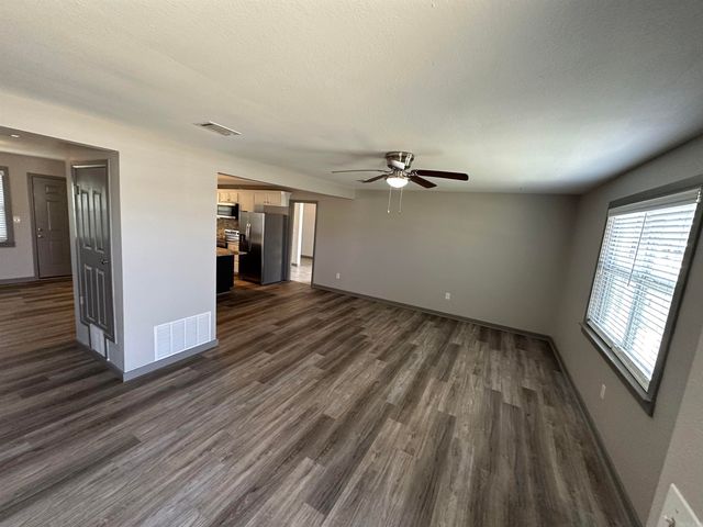 404 S Sawmill Road, Searcy, AR 72143
