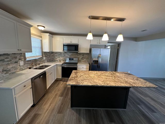 404 S Sawmill Road, Searcy, AR 72143