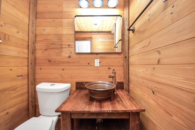 227 Highway 90 E, Sealy, TX 77474