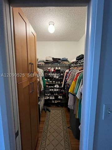 3980 Oaks Clubhouse Dr 110, Pompano Beach, FL 33069