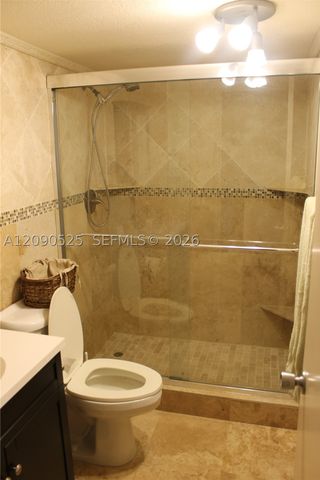 3980 Oaks Clubhouse Dr 110, Pompano Beach, FL 33069