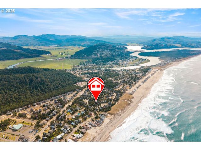 5700 BAREFOOT Ln, Pacific City, OR 97135